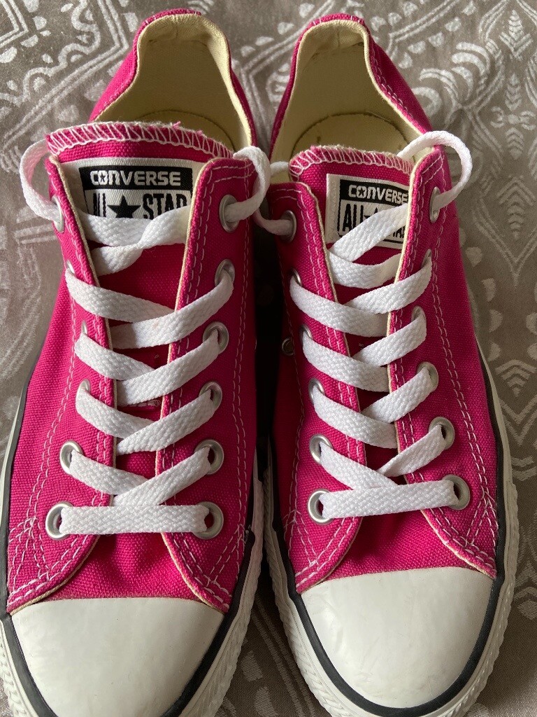 ladies pink converse size 5